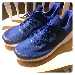 Nike Renew rival running shoe